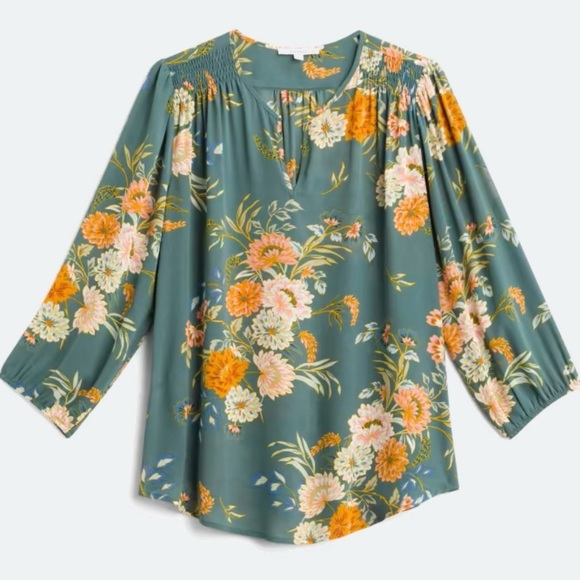 1x Monday Fun Kinney split neck smocked shoulder blouse - Picture 2 of 9